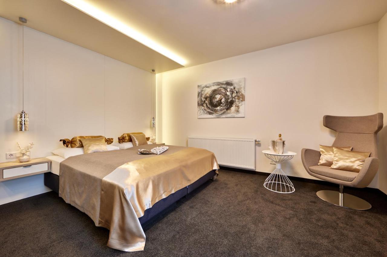 Hotel Alter Wirth Geretsried Exterior photo